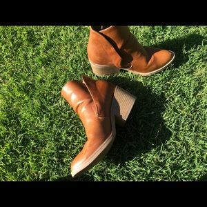 Mossimo brown booties